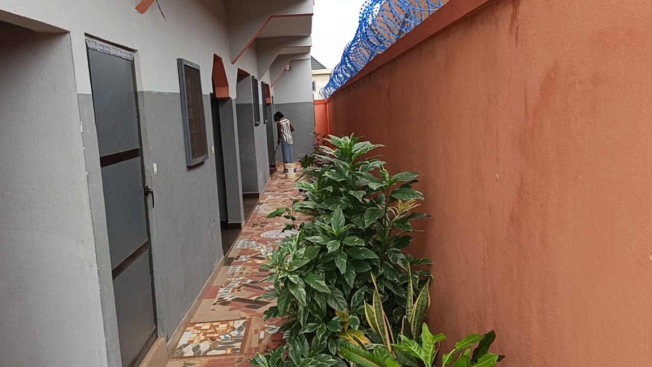 zina auberge terrasse